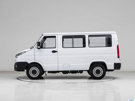 Многофункциональный MPV с сенсорным экраном для пассажирского и грузового транспорта Iveco Diesel
