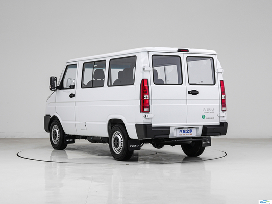 Многофункциональный MPV с сенсорным экраном для пассажирского и грузового транспорта Iveco Diesel