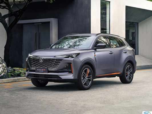 Чанган CS55PLUS 2024 1.5T DCT бензиновый пассажирский автомобиль с светодиодным приводом 4515x1865x1680