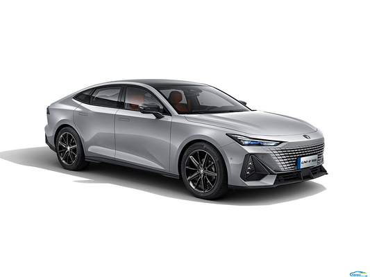Чанган UNI-V 2024 1.5T Автомобиль с передней подвеской Macpherson