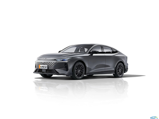 Чанган UNI-V 2024 1.5T Автомобиль с передней подвеской Macpherson
