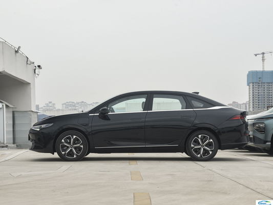 Улучшите свой автопарк с Xiaopeng Xpeng P5 Электромобильные сделки на рынке энергии