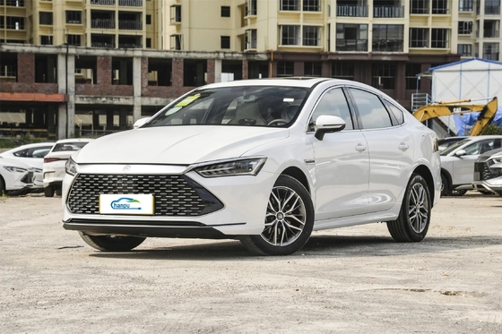 Максимальная скорость 185 км/ч BYD Qin Plus Dm-2024 Dm-I Glory Version 55 км за пределами седана PHEV