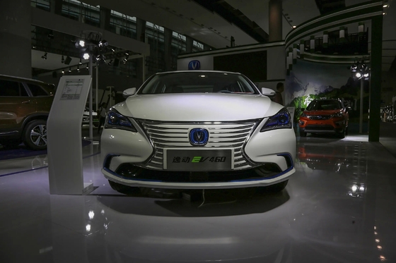 Опередить конкурентов с Changan Eado EV460 2024 Седан энергетический автомобиль