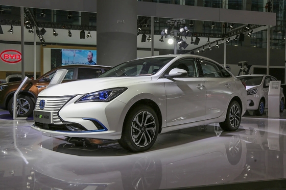 Опередить конкурентов с Changan Eado EV460 2024 Седан энергетический автомобиль