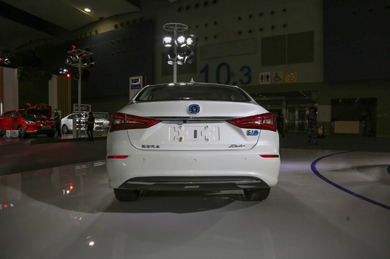 Опередить конкурентов с Changan Eado EV460 2024 Седан энергетический автомобиль