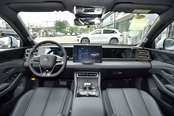 Qin L Dm-I-2024 от BYD экологически чистый двойной силовой агрегат Phev Седан с 4 дверями