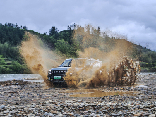Чейри Джетур Травилер Т2 2024 Off-Road Driving PHEV SUV с технологией гибридной энергии