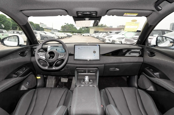 Green Energy PHEV Sedan Byd 06Dm-I-2024 Модель с 5 посадочными местами и дальностью 120 км