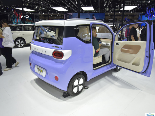 Энергетическое транспортное средство 2024 Wuling Hongguang MINI Macaroon 170 км Ride-On EV Пассажирский автомобиль