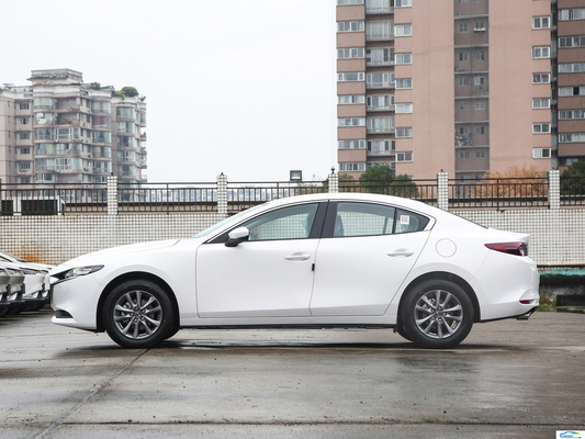 2023 Mazda 3 Axela 1.5L Автоматический бензиновый внедорожник Седан TPMS и светодиодные фары включены