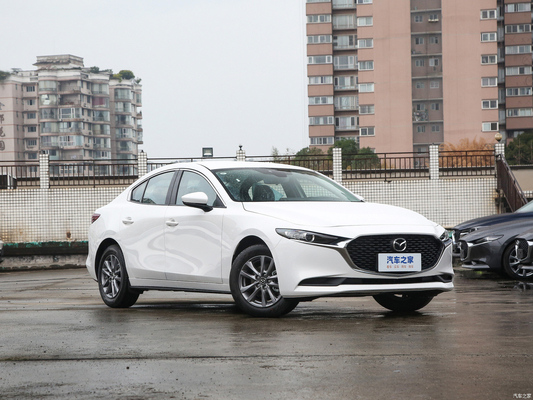 2023 Mazda 3 Axela 1.5L Ручное издание Бензиновый внедорожник Седан с светодиодными фарами от китайцев