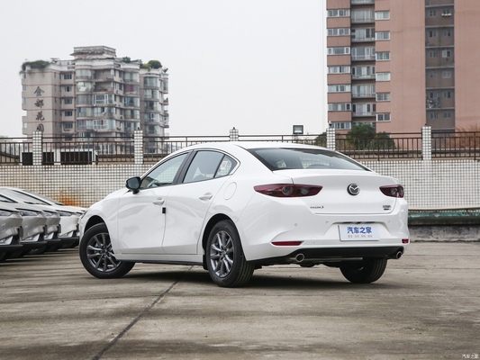 2023 Mazda 3 Axela 1.5L Ручное издание Бензиновый внедорожник Седан с светодиодными фарами от китайцев