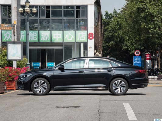 2023 Volkswagen Passat Phev SUV Идеальное сочетание производительности и эффективности