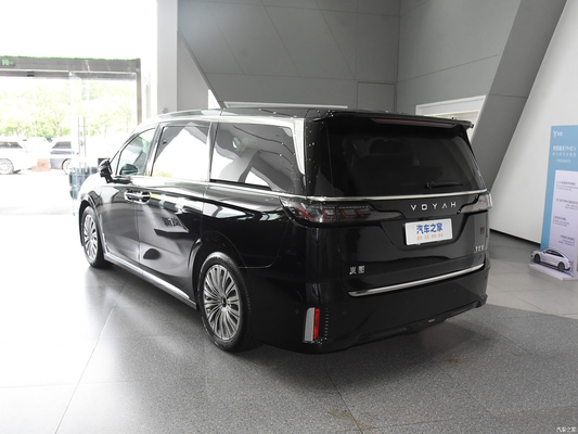 Ощутите лучшее из обоих миров с 2024 Voyah Dreamers Lantu Luxury 4-Drive SUV