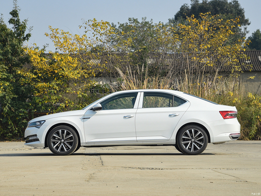 Электрическое регулирование сиденья водителя 2024 Skoda Superb TSI 280 AWD SUV для Volkswagen