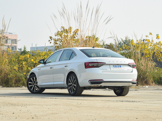 Электрическое регулирование сиденья водителя 2024 Skoda Superb TSI 280 AWD SUV для Volkswagen