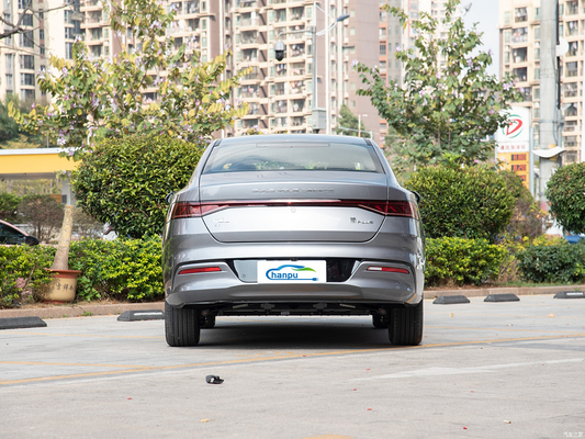 2024 BYD Qin Plus EV Honor - компактный автомобиль, который устанавливает стандарты для энергетических транспортных средств